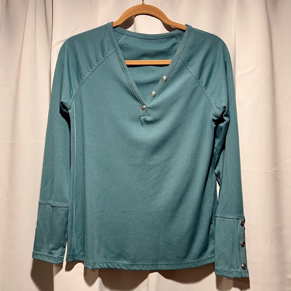 Medium Long Sleeve Rib Henley with Stylish Buttons on V-Neck Collar & Cuffs
